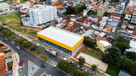 Prefeitura Cobre E Revitaliza Quadra Do Colinas De Santa B Rbara Em