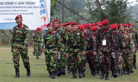 Ratusan Personil KOKAM Dikerahkan Amankan Dialog Terbuka AMIN Di UMS