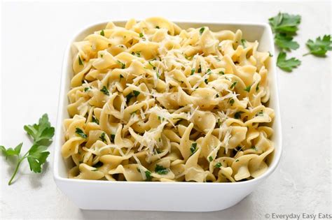 15-Minute Easy Buttered Noodles Recipe with Parmesan