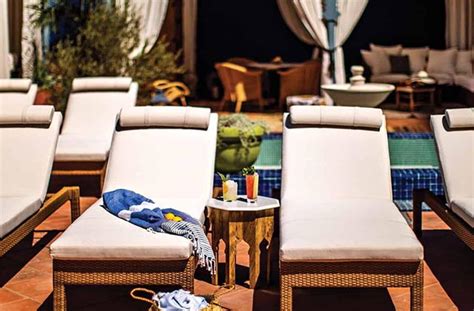 NoMad Pool | Cabanas & Daybeds | Hours & Photos | Las Vegas