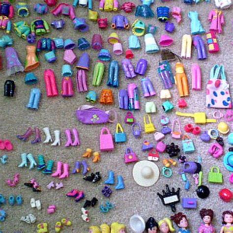 Polly pocket!!!!!!! You had tons of these:-) Polly Pocket, 90s Toys ...