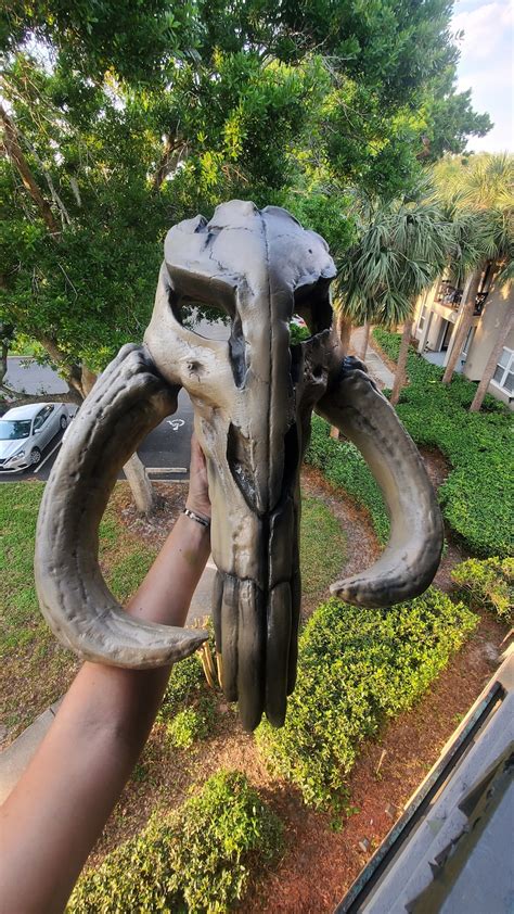 Mythosaur Skull Mandalorian Sigil Beskar Legendary Beast Etsy