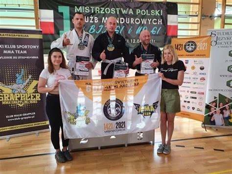 Kieleccy Policjanci W R D Najlepszych W Brazylijskim Jiu Jitsu