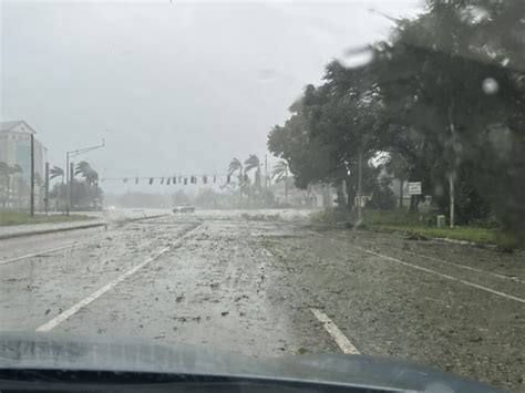 Vanderbilt Beach Naples Storm Surge From Hurricane Ian During And