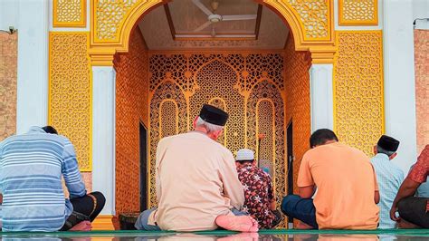 Teks Khutbah Jumat Terbaru Agustus Singkat Menyentuh Hati Dan