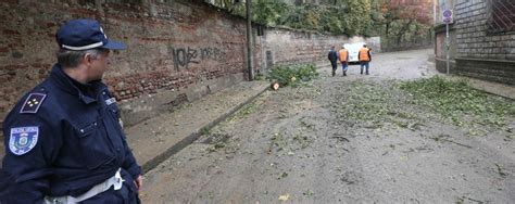 Traffico In Tilt A Monza Riaperta Viaboccaccio Il Lambro Scende Il