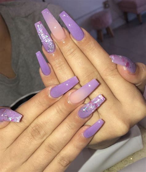 Baddiepins123♡ Ombre Acrylic Nails