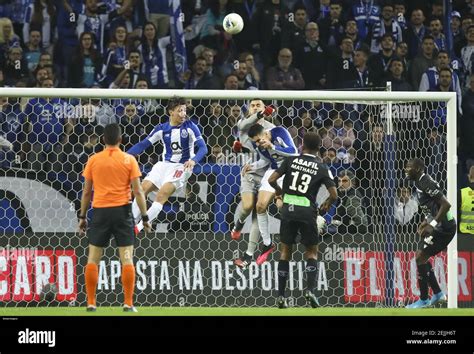 Porto Futebol Clube Do Porto Hosted The Academico De