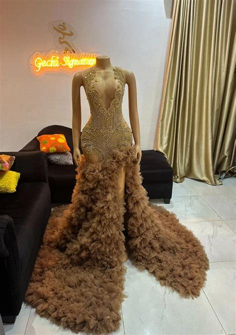 Nude Crystal Prom Wedding Dress Tulle Ruffles Prom Dress Gechisignature