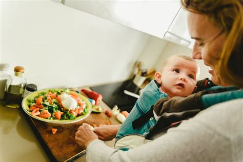 Ernährung in der Stillzeit Kalorienverbrauch Verbote und Tipps