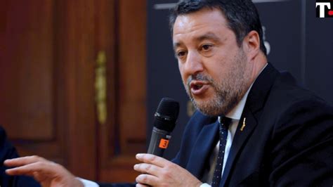 Il 25 Aprile Controvento Di Salvini Figliol Prodigo A Milano