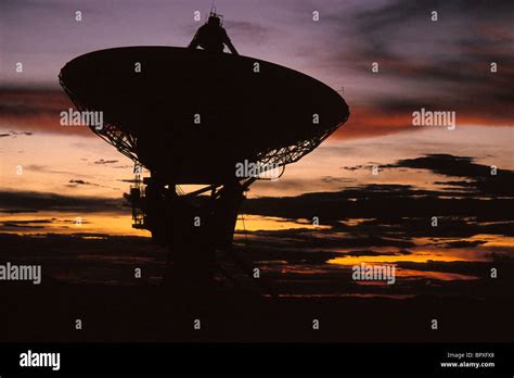 Very Large Array Radio Telescope Stock Photo - Alamy