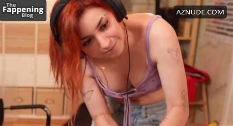 ANNI THE DUCK Nude AZNude