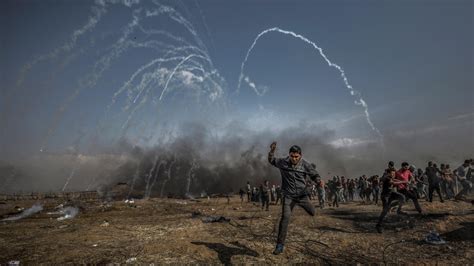 El Ejército Israelí Mata A Tres Palestinos En Dos Incidentes Separados Mientras Intentaban