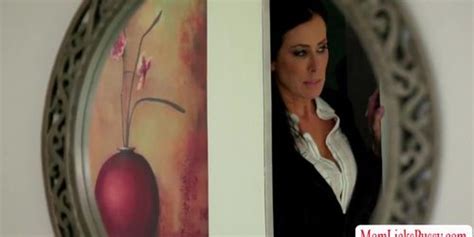 Gorgeous Hot MILF Regan In Hot Scissor Sex With Riley Tnaflix