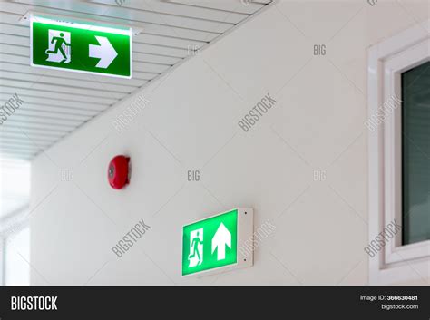 Green Emergency Exit Image & Photo (Free Trial) | Bigstock