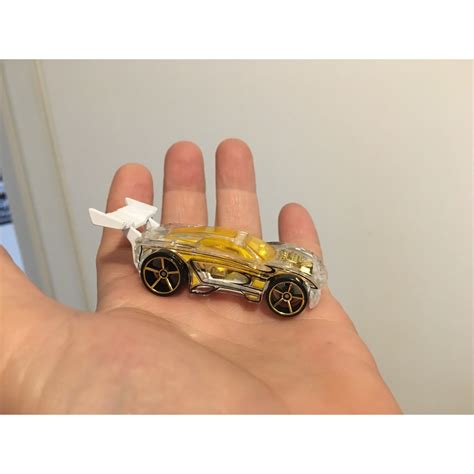 hot wheels de carro de corrida aerofólio rodas douradas Fte pista Shopee Brasil