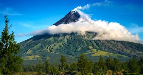 Ang Alamat Ng Bulkang Mayon The Legend Of Mayon Volcano Philippinature