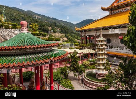 Kek Lok Si Temple The Ornate Buddhist Temple Penang Island Malaysia