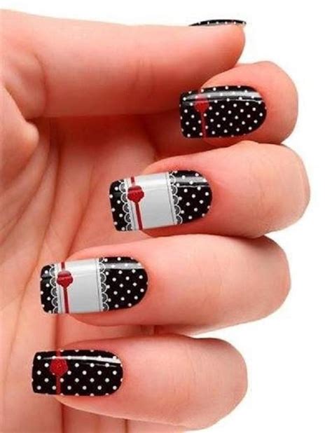 30 Adorable Polka Dots Nail Designs Art And Design