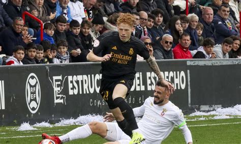 El Boricua Jeremy De Le N Viaja Otra Vez Con El Real Madrid Para Un