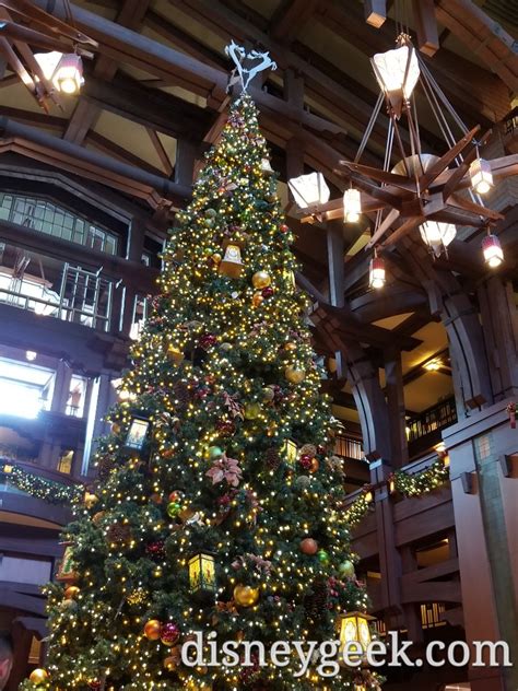 Disney's Grand Californian Hotel Christmas Tree - The Geek's Blog ...