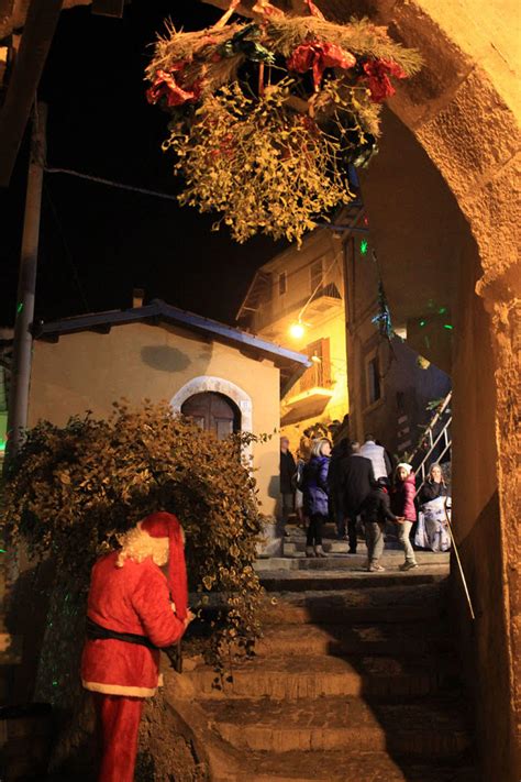 Natale Nel Borgo Di Tussio Tornano I Mercatini Tra Cibo Food E