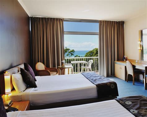 Opal Cove Resort - Twin Deluxe Oceanside Room