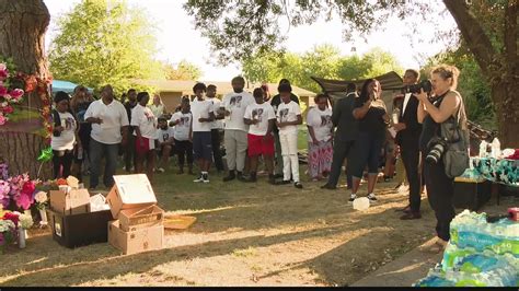 Family holds vigil for house explosion victims | ksdk.com