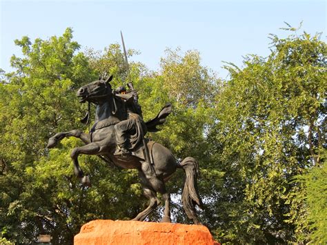 Equestrian statue of Rani of Jhansi Lakshmibai in Gwalior, Madya ...