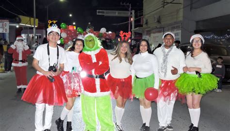 Realizan Estudiantes Desfile Navide O Peri Dico Z Calo Noticias De