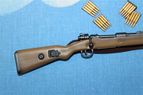 Dragon 1 6th Scale Ww2 German Kar 98k Rifle And Ammo Pouches Anders Nygaard Cb Toys And Collectables