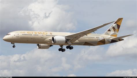 A6 BNB Boeing 787 9 Dreamliner Etihad Airways IdoSpotter JetPhotos