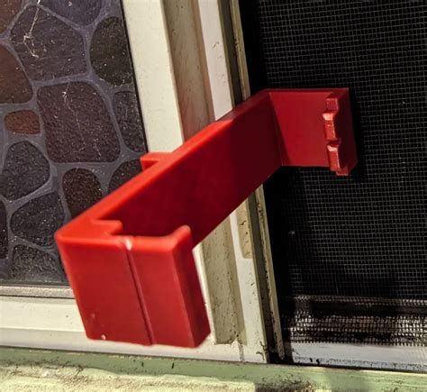 Box fan sliding window attachment by Emmes | Download free STL model