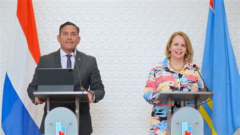 Aruba y Hulanda a yega na un acuerdo historico y ta firma e Rijkswet