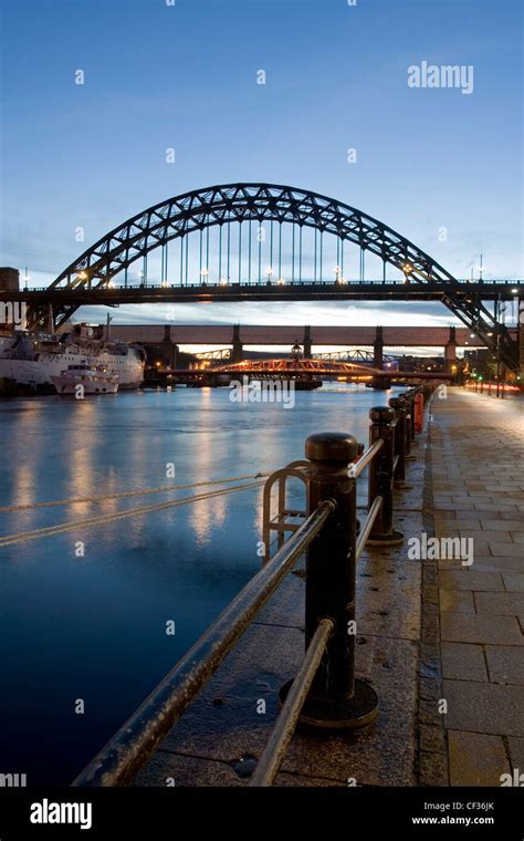 Silhouette Of Tyne Bridges Hi Res Stock Photography And Images Alamy