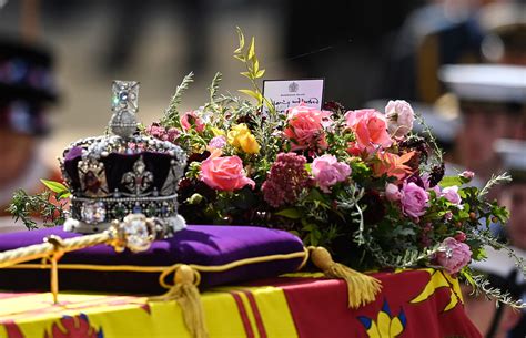 Los Significativos Detalles Detrás De Las Flores Del Ataúd De La Reina Isabel Ii Infobae