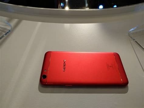 Oppo F3 Diwali Edition In Pictures