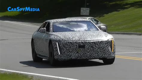 Cadillac Celestiq Ecco Il Primo Prototipo Avvistato Su Strada