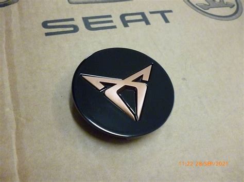 New Genuine Cupra Alloy Wheel Centre Caps X Copper Gloss Black