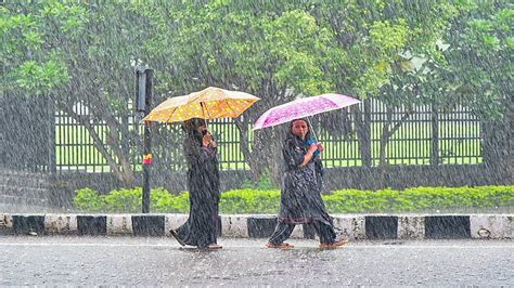 Monsoon Update Imd Issues Red Alert For Maharashtra Heavy Rainfall