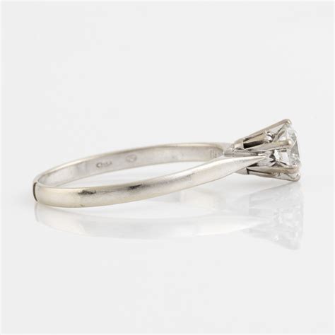 Brilliant cut diamond solitaire ring. - Bukowskis