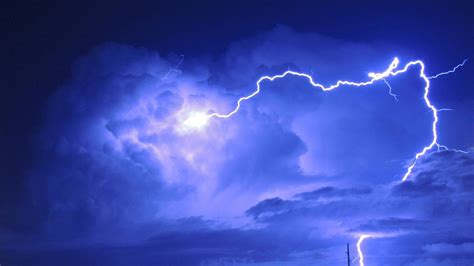 Alerta meteorológico por tormentas viento Zonda y granizo cuáles son