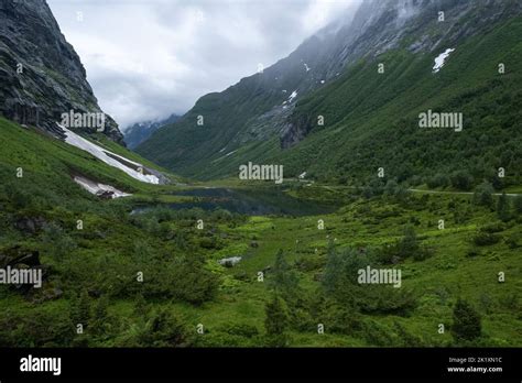 Paisajes Maravillosos En Noruega Vestland Hermoso Paisaje De Urasetra