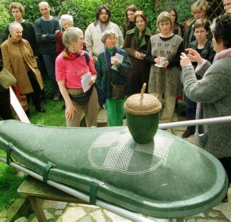 Green Burial | Help With Costs - Memorial Funding