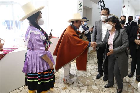 Primera Dama Asiste A La Feria Artesanal Y Gastron Mica De Cajamarca