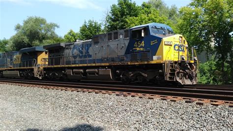 Hd Csx Q With Csxt Spirit Of Magnolia Leading Fairport Ny