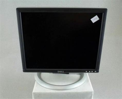 Dell UltraSharp 17 LCD Computer Monitors DVI VGA 1704fp 1703fp EBay