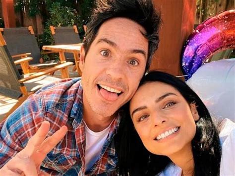 Aislinn Derbez Y Mauricio Ochmann La Historia De Amor Que El Público