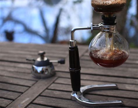 How To Brew Coffee In A Siphon Or Vacuum Brewer Serious Eats